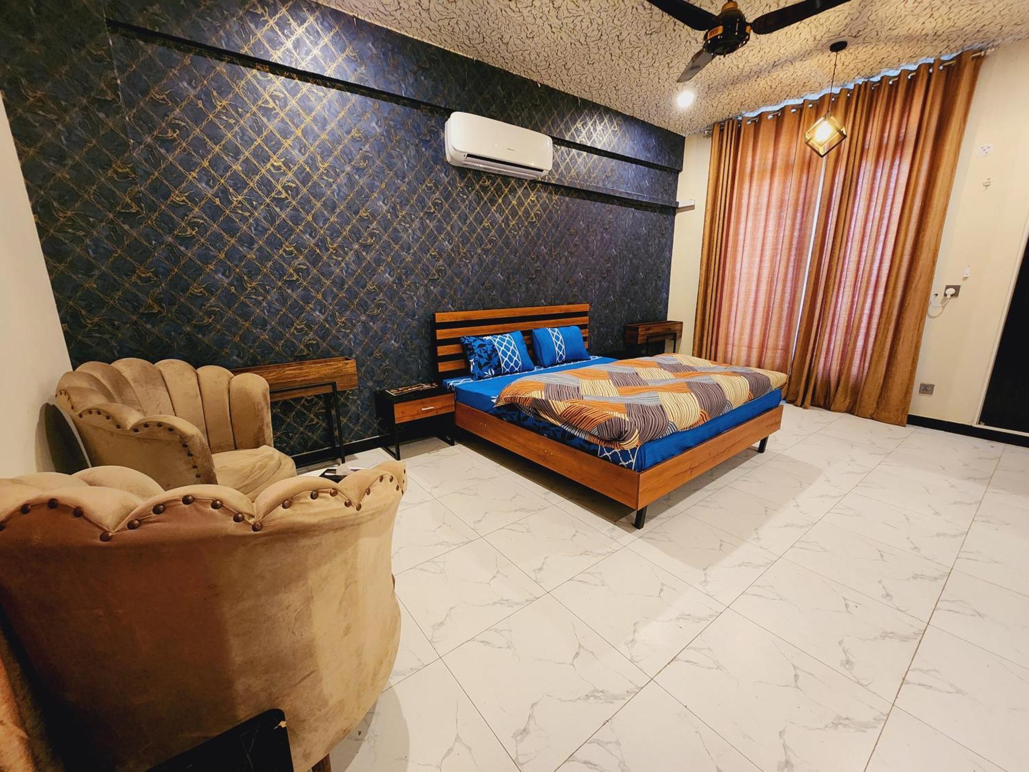 Motorway Majesty Suites Islamabad - Near Islamabad International Airport And Motorway Room photo